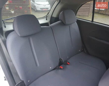 Белый Пежо иOн, объемом двигателя 0 л и пробегом 84 тыс. км за 3550 $, фото 43 на Automoto.ua