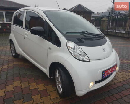 Белый Пежо иOн, объемом двигателя 0 л и пробегом 84 тыс. км за 3550 $, фото 14 на Automoto.ua