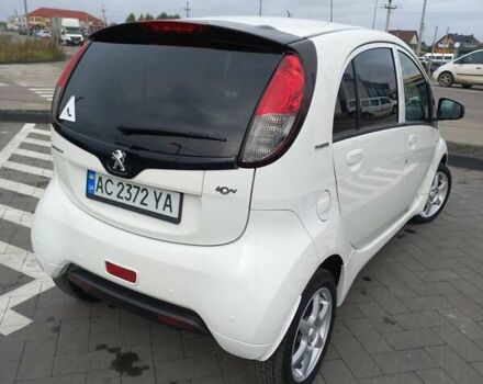 Белый Пежо иOн, объемом двигателя 0 л и пробегом 96 тыс. км за 4500 $, фото 5 на Automoto.ua