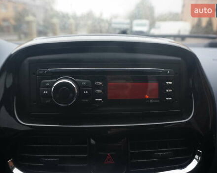 Белый Пежо иOн, объемом двигателя 0 л и пробегом 84 тыс. км за 3550 $, фото 31 на Automoto.ua