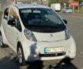 Білий Пежо iOн, об'ємом двигуна 0 л та пробігом 99 тис. км за 4208 $, фото 4 на Automoto.ua