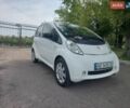 Белый Пежо иOн, объемом двигателя 0 л и пробегом 116 тыс. км за 4900 $, фото 1 на Automoto.ua