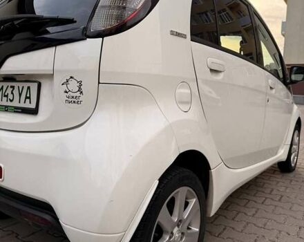 Белый Пежо иOн, объемом двигателя 0 л и пробегом 80 тыс. км за 4500 $, фото 13 на Automoto.ua