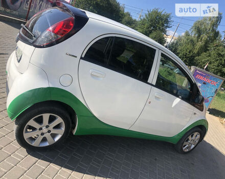 Белый Пежо иOн, объемом двигателя 0 л и пробегом 80 тыс. км за 5000 $, фото 15 на Automoto.ua