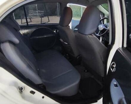 Белый Пежо иOн, объемом двигателя 0 л и пробегом 102 тыс. км за 4500 $, фото 2 на Automoto.ua