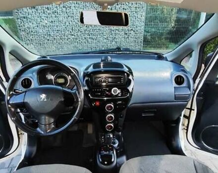 Белый Пежо иOн, объемом двигателя 0 л и пробегом 102 тыс. км за 4500 $, фото 9 на Automoto.ua