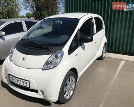 Белый Пежо иOн, объемом двигателя 0 л и пробегом 80 тыс. км за 4899 $, фото 3 на Automoto.ua
