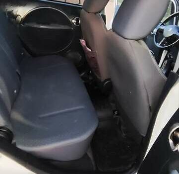 Белый Пежо иOн, объемом двигателя 0 л и пробегом 102 тыс. км за 4500 $, фото 14 на Automoto.ua