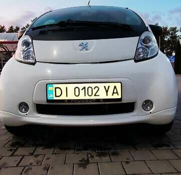 Белый Пежо иOн, объемом двигателя 0 л и пробегом 102 тыс. км за 4500 $, фото 19 на Automoto.ua