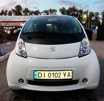 Белый Пежо иOн, объемом двигателя 0 л и пробегом 102 тыс. км за 4500 $, фото 18 на Automoto.ua