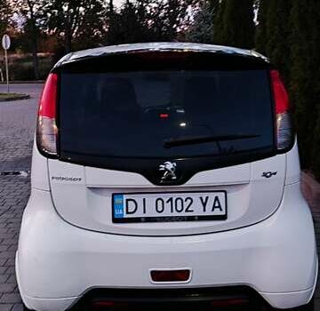 Белый Пежо иOн, объемом двигателя 0 л и пробегом 102 тыс. км за 4500 $, фото 24 на Automoto.ua