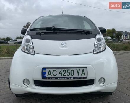 Пежо iOн 2014 у Луцьку на Automoto.ua Білий Пежо iOн, об'ємом двигуна 0 л та пробігом 49 тис. км за 4950 $, фото 2 на Automoto.ua