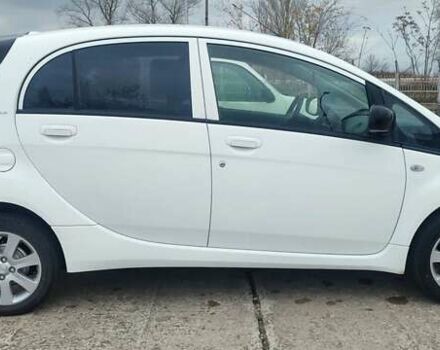 Білий Пежо iOн, об'ємом двигуна 0 л та пробігом 77 тис. км за 5400 $, фото 6 на Automoto.ua