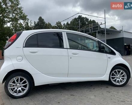 Пежо iOн 2014 у Луцьку на Automoto.ua Білий Пежо iOн, об'ємом двигуна 0 л та пробігом 49 тис. км за 4950 $, фото 9 на Automoto.ua