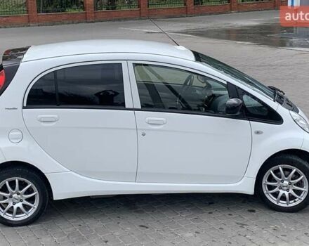 Пежо iOн 2014 у Луцьку на Automoto.ua Білий Пежо iOн, об'ємом двигуна 0 л та пробігом 49 тис. км за 4950 $, фото 20 на Automoto.ua