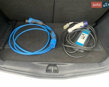 Пежо iOн 2014 у Луцьку на Automoto.ua Білий Пежо iOн, об'ємом двигуна 0 л та пробігом 49 тис. км за 4950 $, фото 22 на Automoto.ua