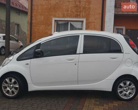 Белый Пежо иOн, объемом двигателя 0 л и пробегом 103 тыс. км за 4200 $, фото 10 на Automoto.ua