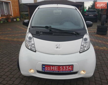 Белый Пежо иOн, объемом двигателя 0 л и пробегом 103 тыс. км за 4200 $, фото 12 на Automoto.ua