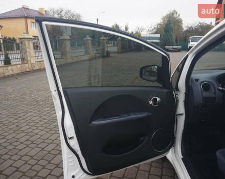 Белый Пежо иOн, объемом двигателя 0 л и пробегом 103 тыс. км за 4200 $, фото 23 на Automoto.ua