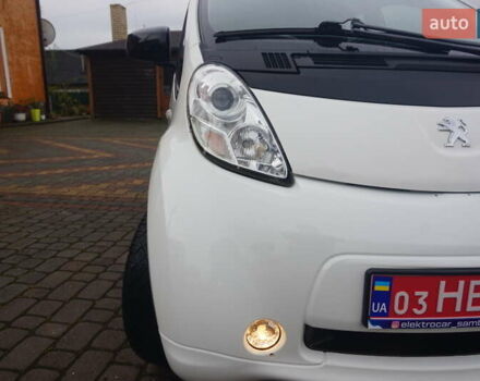 Белый Пежо иOн, объемом двигателя 0 л и пробегом 103 тыс. км за 4200 $, фото 20 на Automoto.ua
