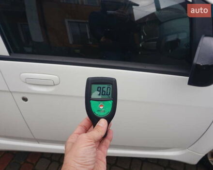 Белый Пежо иOн, объемом двигателя 0 л и пробегом 103 тыс. км за 4200 $, фото 60 на Automoto.ua