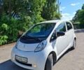 Белый Пежо иOн, объемом двигателя 0 л и пробегом 122 тыс. км за 3950 $, фото 1 на Automoto.ua