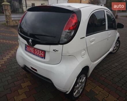 Белый Пежо иOн, объемом двигателя 0 л и пробегом 103 тыс. км за 4200 $, фото 15 на Automoto.ua