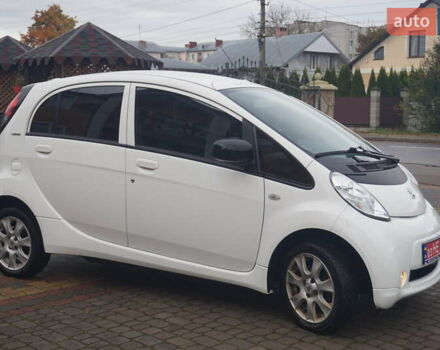 Белый Пежо иOн, объемом двигателя 0 л и пробегом 103 тыс. км за 4200 $, фото 4 на Automoto.ua