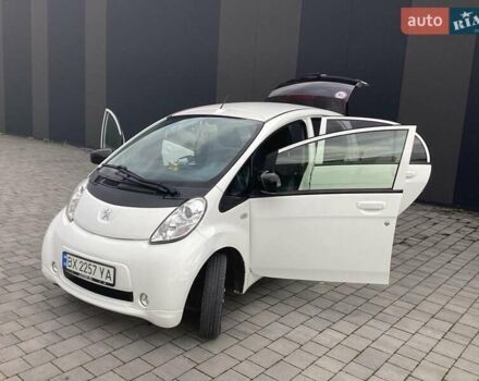 Білий Пежо iOн, об'ємом двигуна 0 л та пробігом 89 тис. км за 5199 $, фото 12 на Automoto.ua