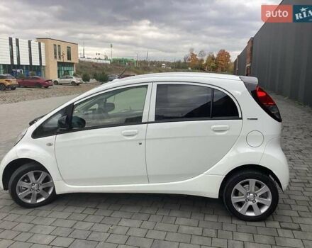 Білий Пежо iOн, об'ємом двигуна 0 л та пробігом 89 тис. км за 5199 $, фото 2 на Automoto.ua