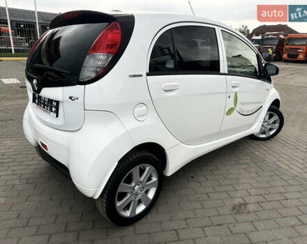 Белый Пежо иOн, объемом двигателя 0 л и пробегом 74 тыс. км за 4900 $, фото 3 на Automoto.ua
