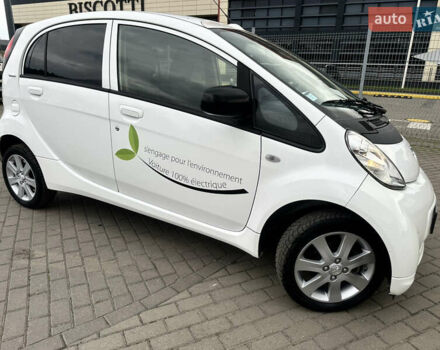 Белый Пежо иOн, объемом двигателя 0 л и пробегом 74 тыс. км за 4900 $, фото 5 на Automoto.ua