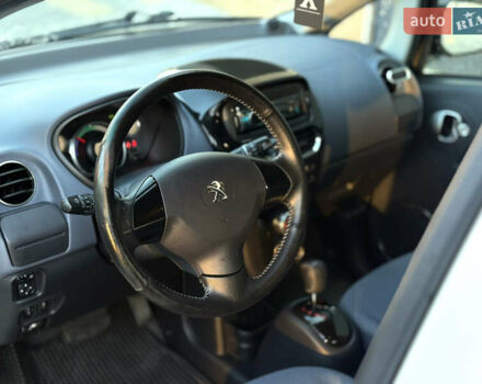 Белый Пежо иOн, объемом двигателя 0 л и пробегом 85 тыс. км за 5650 $, фото 19 на Automoto.ua