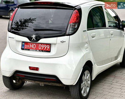 Белый Пежо иOн, объемом двигателя 0 л и пробегом 55 тыс. км за 7999 $, фото 22 на Automoto.ua