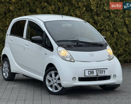 Белый Пежо иOн, объемом двигателя 0 л и пробегом 55 тыс. км за 6500 $, фото 1 на Automoto.ua