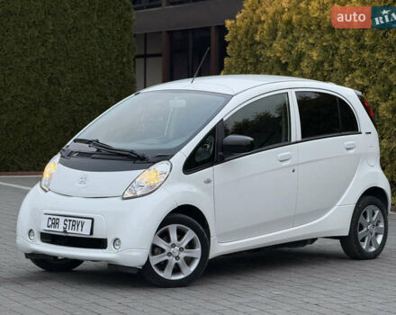 Белый Пежо иOн, объемом двигателя 0 л и пробегом 55 тыс. км за 6500 $, фото 7 на Automoto.ua