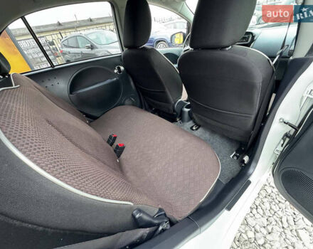 Белый Пежо иOн, объемом двигателя 0 л и пробегом 52 тыс. км за 6900 $, фото 33 на Automoto.ua