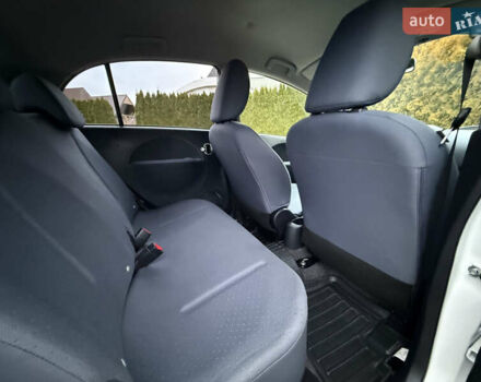 Белый Пежо иOн, объемом двигателя 0 л и пробегом 55 тыс. км за 6500 $, фото 25 на Automoto.ua