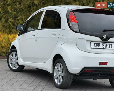 Белый Пежо иOн, объемом двигателя 0 л и пробегом 55 тыс. км за 6500 $, фото 15 на Automoto.ua