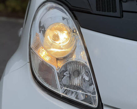 Белый Пежо иOн, объемом двигателя 0 л и пробегом 55 тыс. км за 6500 $, фото 12 на Automoto.ua