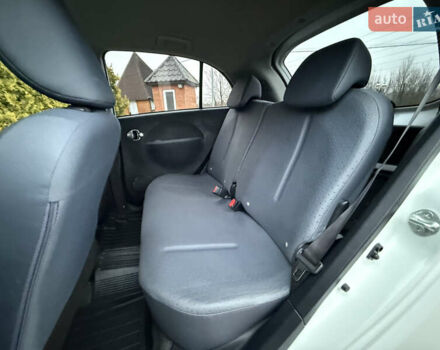 Белый Пежо иOн, объемом двигателя 0 л и пробегом 55 тыс. км за 6500 $, фото 31 на Automoto.ua