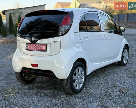 Белый Пежо иOн, объемом двигателя 0 л и пробегом 30 тыс. км за 6800 $, фото 6 на Automoto.ua