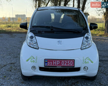 Белый Пежо иOн, объемом двигателя 0 л и пробегом 30 тыс. км за 6800 $, фото 1 на Automoto.ua