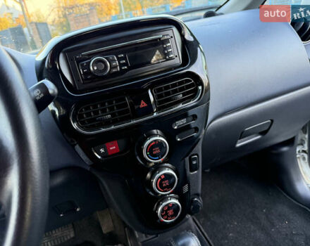 Белый Пежо иOн, объемом двигателя 0 л и пробегом 30 тыс. км за 6800 $, фото 14 на Automoto.ua