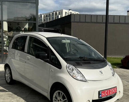 Белый Пежо иOн, объемом двигателя 0 л и пробегом 90 тыс. км за 3999 $, фото 1 на Automoto.ua