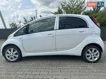 Білий Пежо iOн, об'ємом двигуна 0 л та пробігом 95 тис. км за 4600 $, фото 1 на Automoto.ua