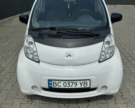 Белый Пежо иOн, объемом двигателя 0 л и пробегом 97 тыс. км за 4500 $, фото 1 на Automoto.ua