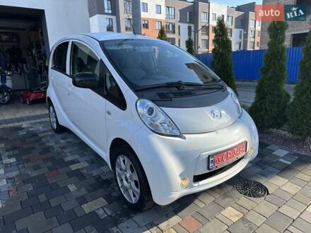 Белый Пежо иOн, объемом двигателя 0 л и пробегом 67 тыс. км за 4999 $, фото 1 на Automoto.ua
