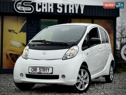 Белый Пежо иOн, объемом двигателя 0 л и пробегом 52 тыс. км за 6900 $, фото 1 на Automoto.ua