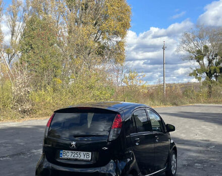 Черный Пежо иOн, объемом двигателя 0 л и пробегом 121 тыс. км за 4500 $, фото 4 на Automoto.ua